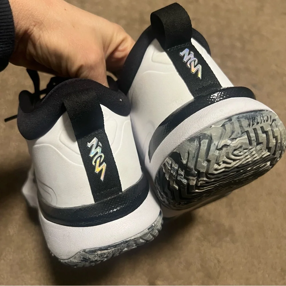 Nike Air Jordan Zion 1 TB in the white, black, and grey "Oreo" colorway - Picture 8 of 10